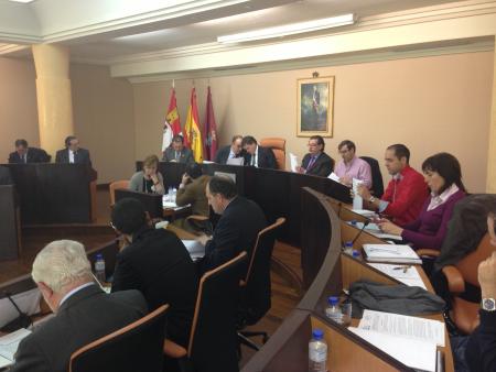Imagen El pleno de la Diputación aprueba diversos convenios de extinción de incendios, salvamento y viabilidad invernal