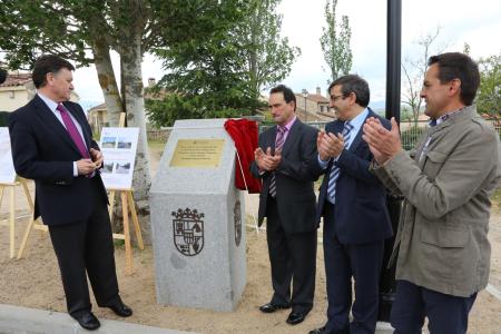 Imagen El presidente de la Diputación inaugura la travesía de Santo Domingo de Pirón